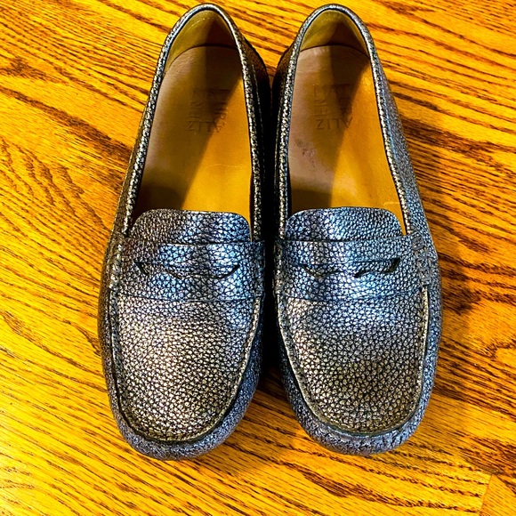 Naturalizer Silver Driving Loafers - Picture 1 of 8